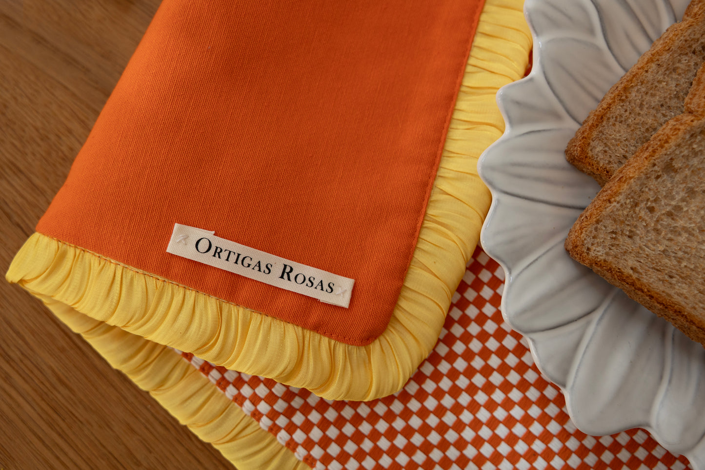 Placemat Yellow Frill