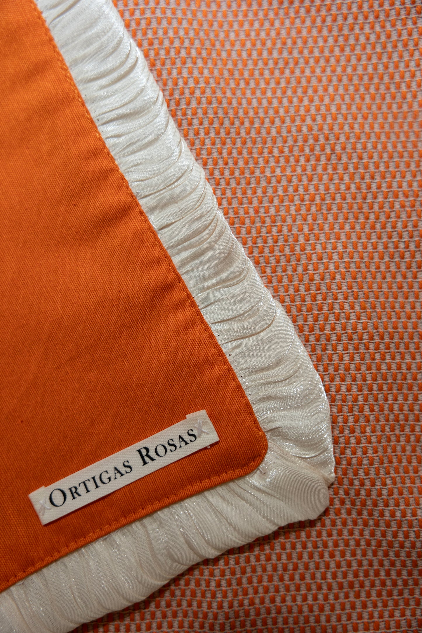 Placemat White Frill