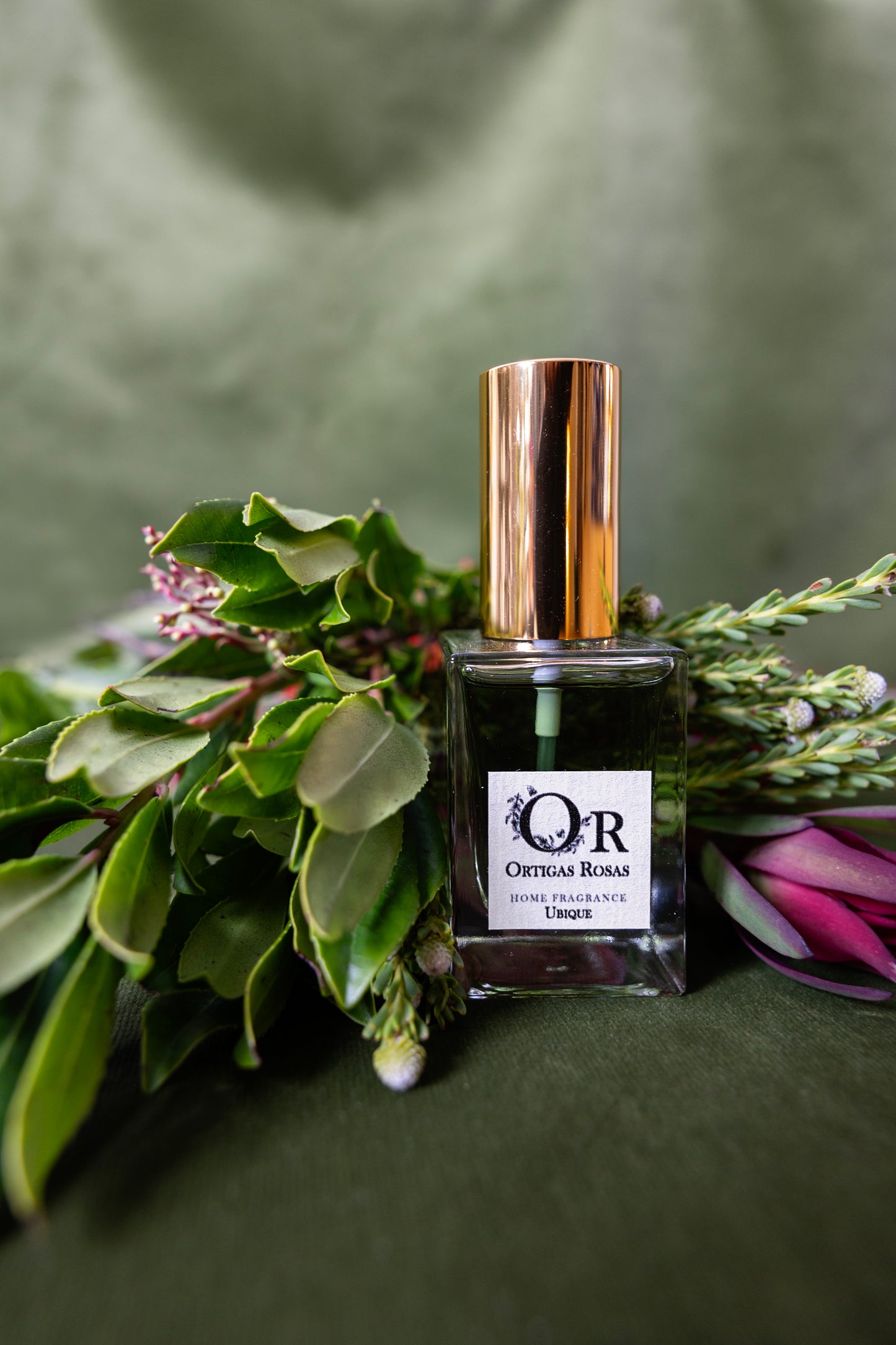 Perfume de Viaje UBIQUE 30 ml – Esencia de autor para casa y para llevar