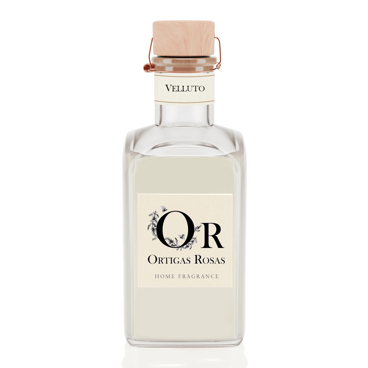 Velluto 500 ml fraggancia hogar oud y ambar, envase de cristal transparente y elegante con tapon en madera y etiqueta con el logo Ortigas Rosas