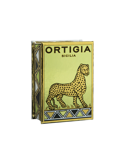 caja decorativa color verde y dorado de Ortigia Sicilia con diseño de guepardo para el perfume fico d'india
