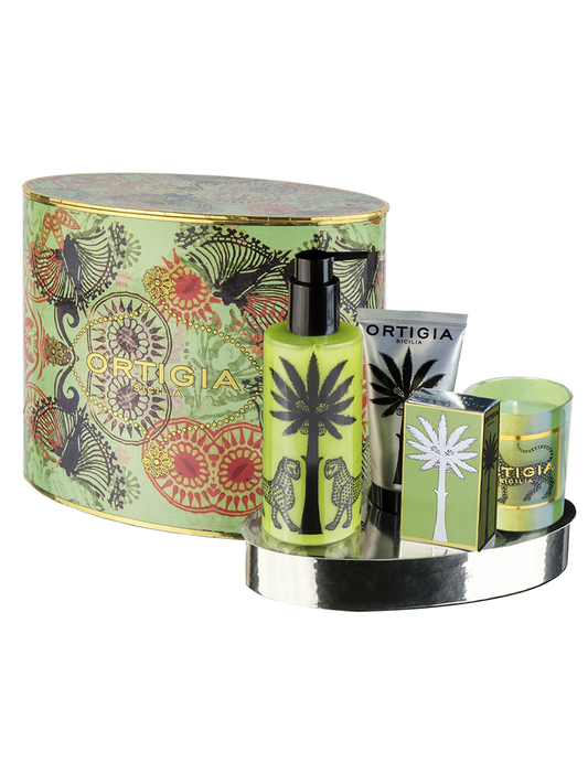 Caja regalo de Ortigia Sicilia color verde con detalles color plata con crema manos, jabon liquido color verde con palmera negra y leopardos